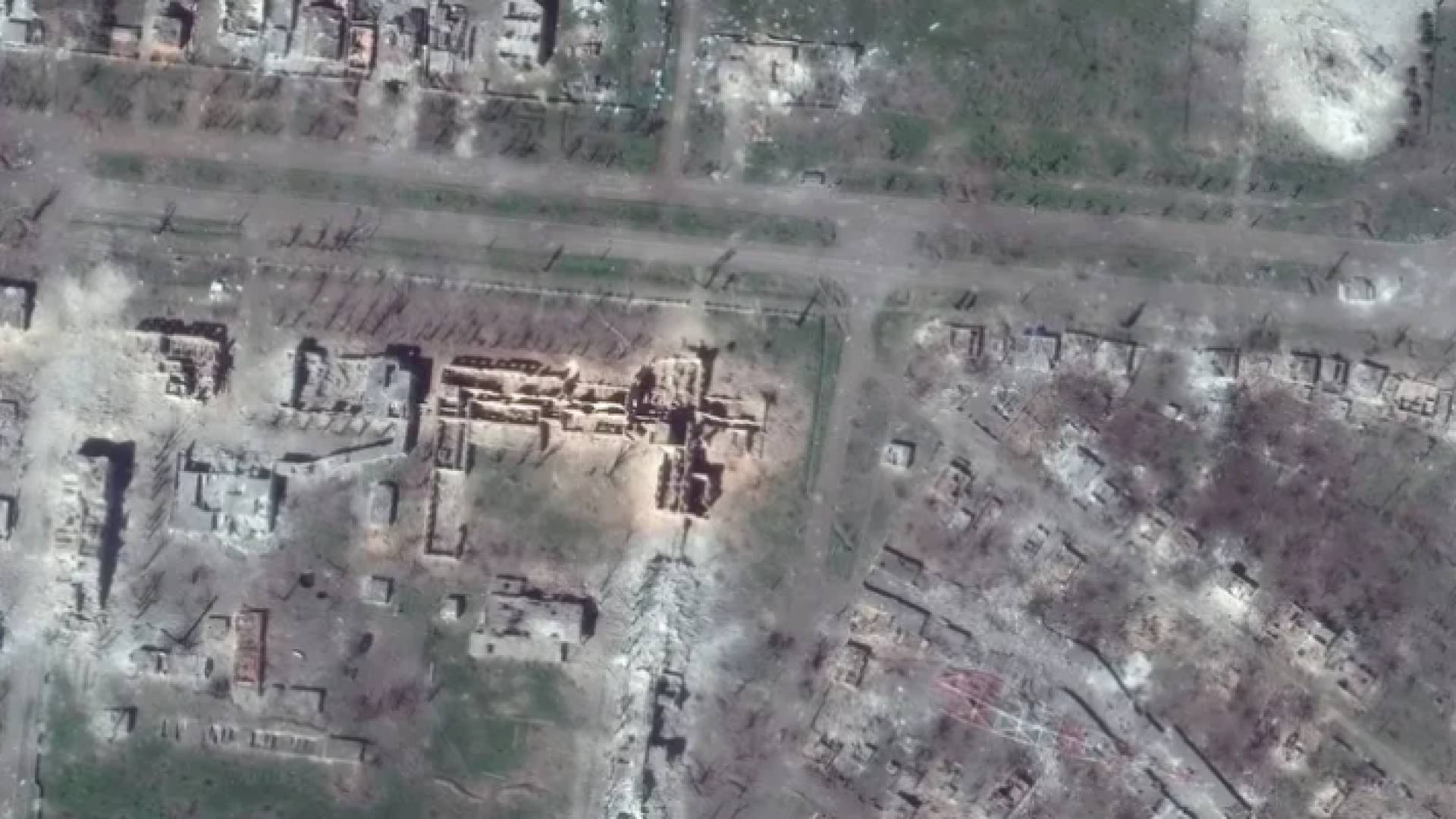 صورة جوية لباخموت عقب المعارك الضارية