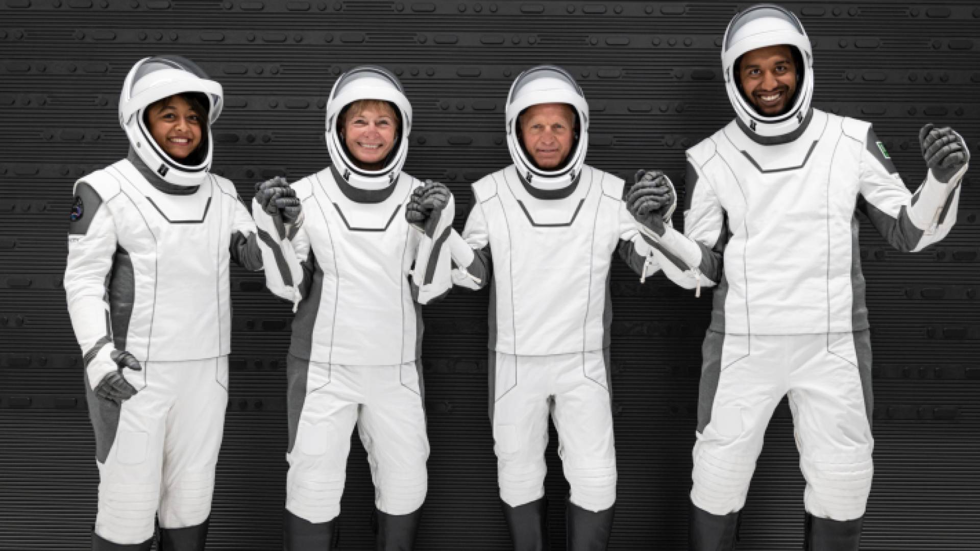 رائدي الفضاء