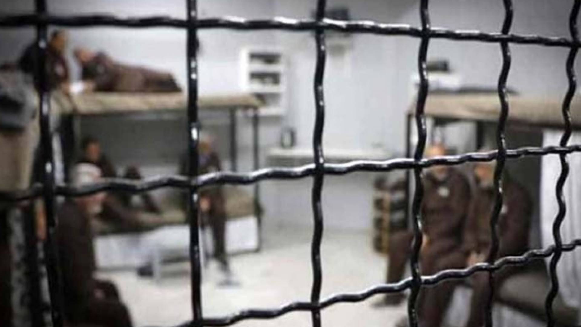 أسرى فلسطينيين في سجون الاحتلال