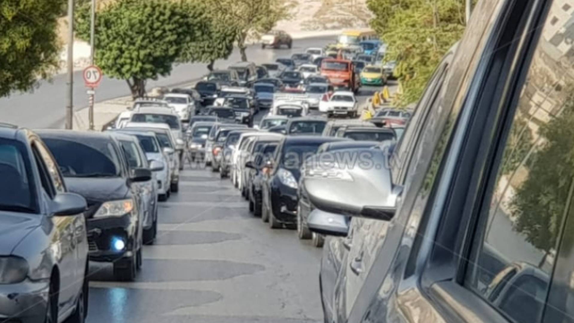 أزمة سير خانقة في أحد شوارع العاصمة عمان "أرشيفية"