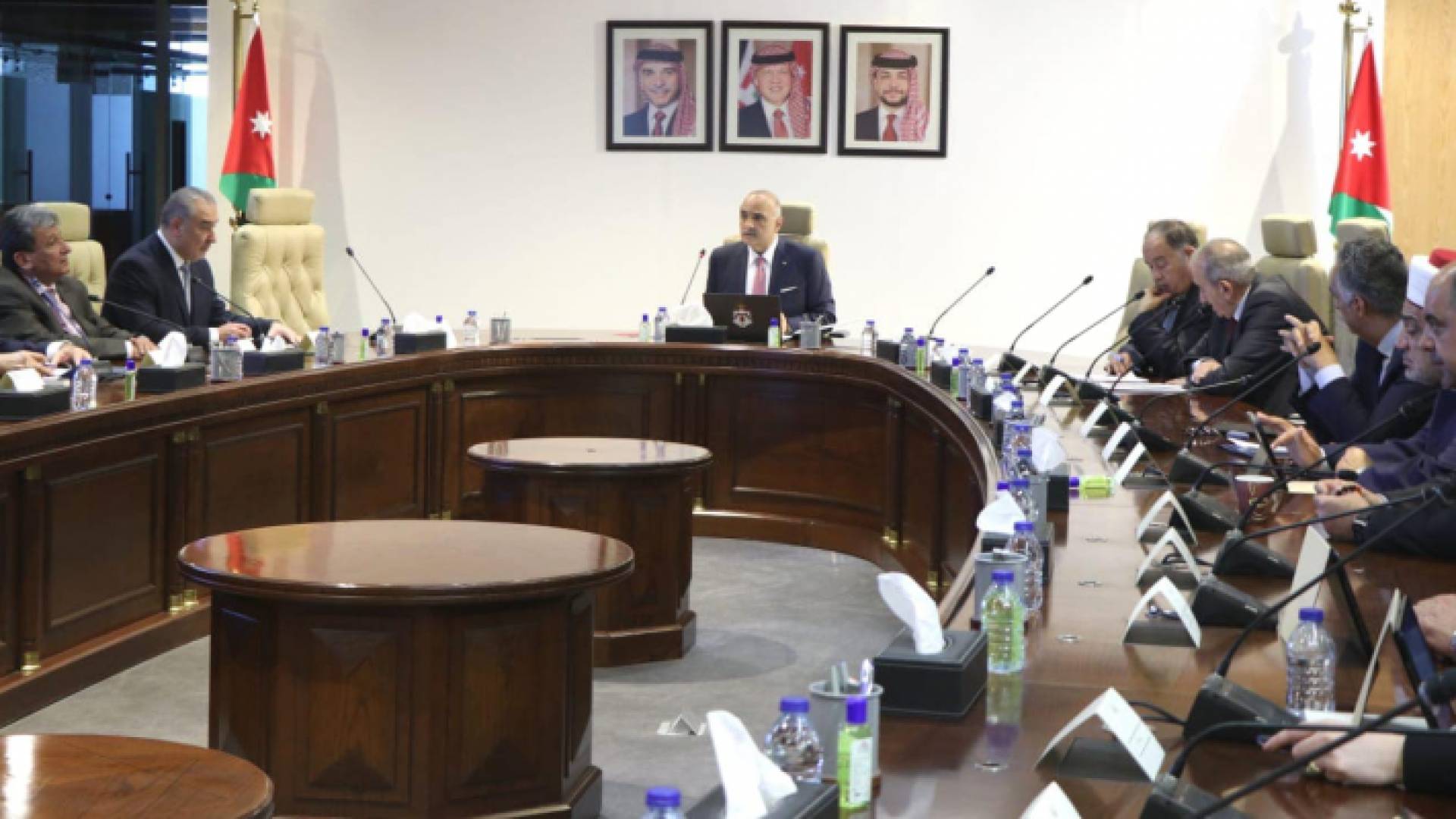 مجلس الوزراء