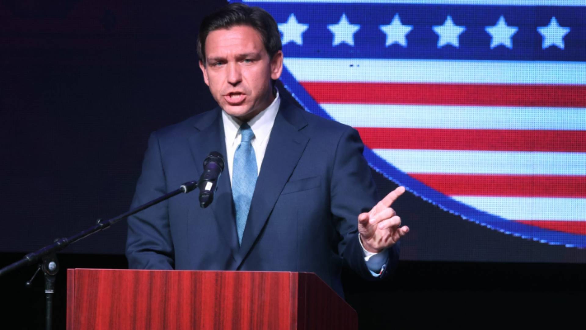 رون ديسانتيس