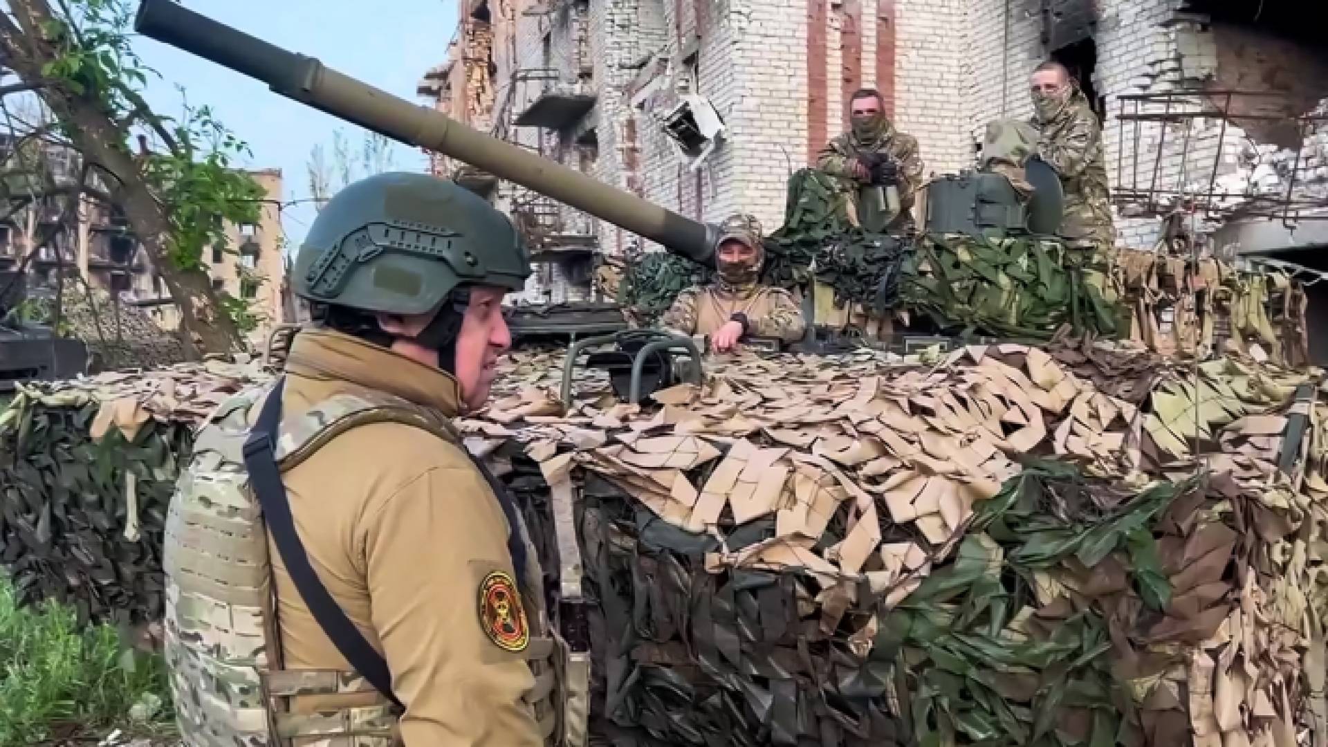 تسليم ياخموت للجيش الروسي