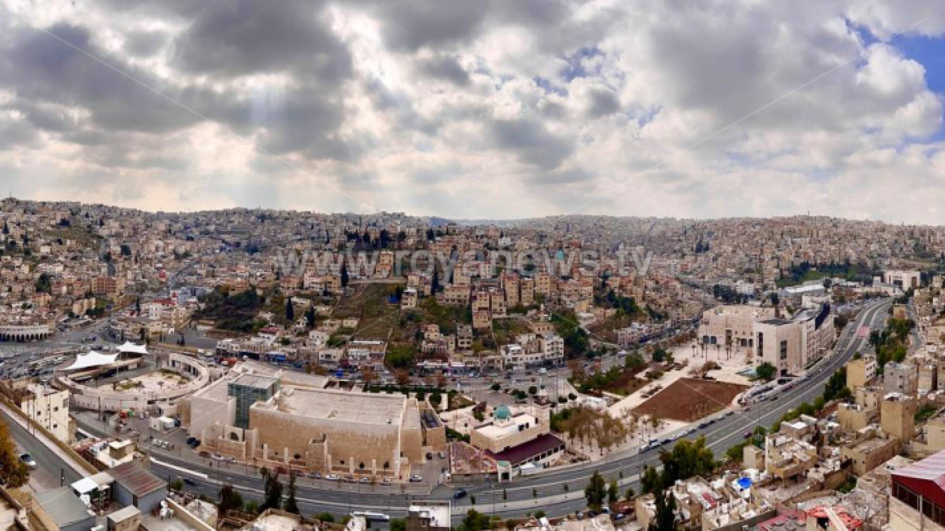 سحب في سماء العاصمة عمان