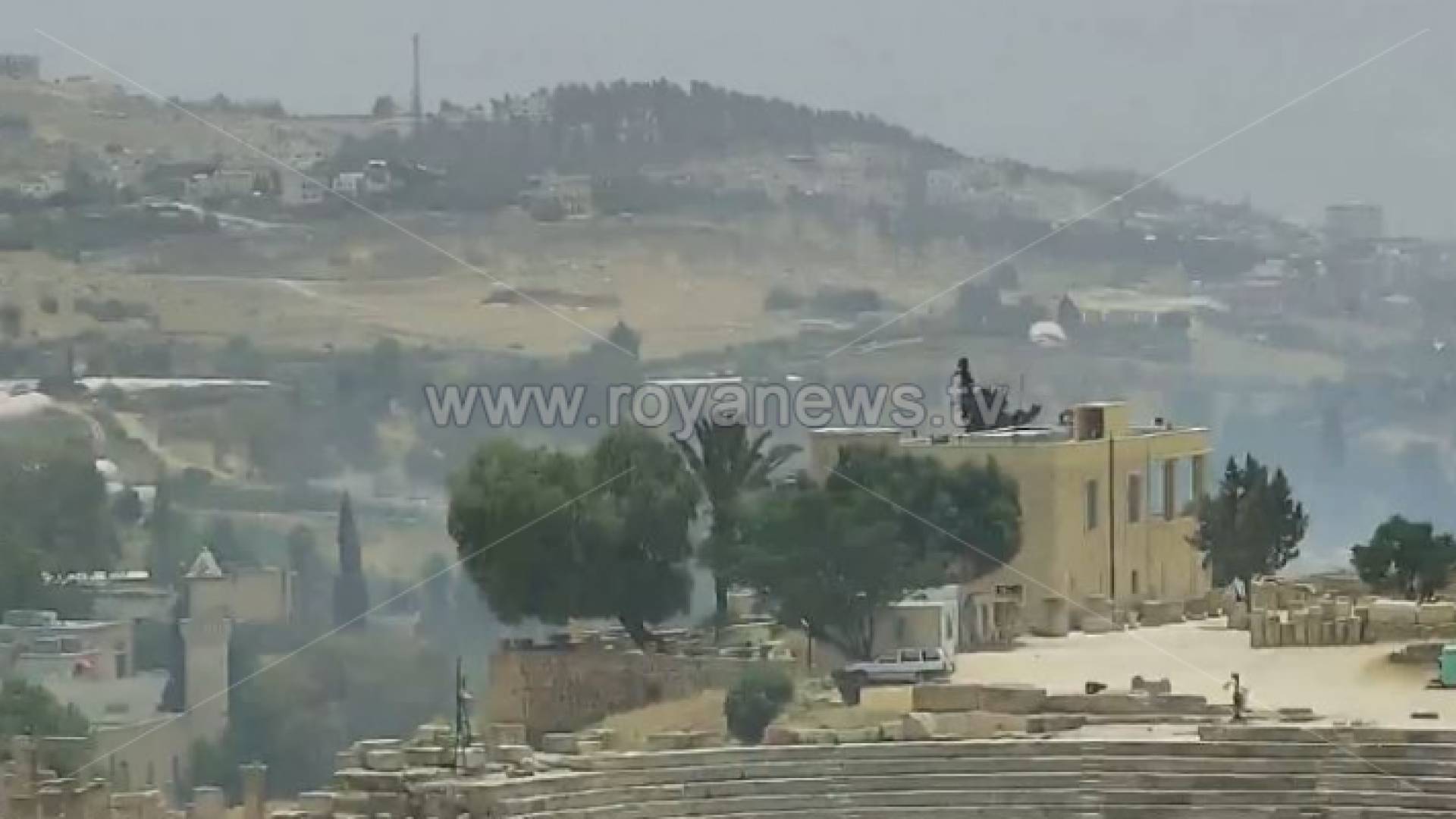 تصاعد أعمدة الدخان في جرش