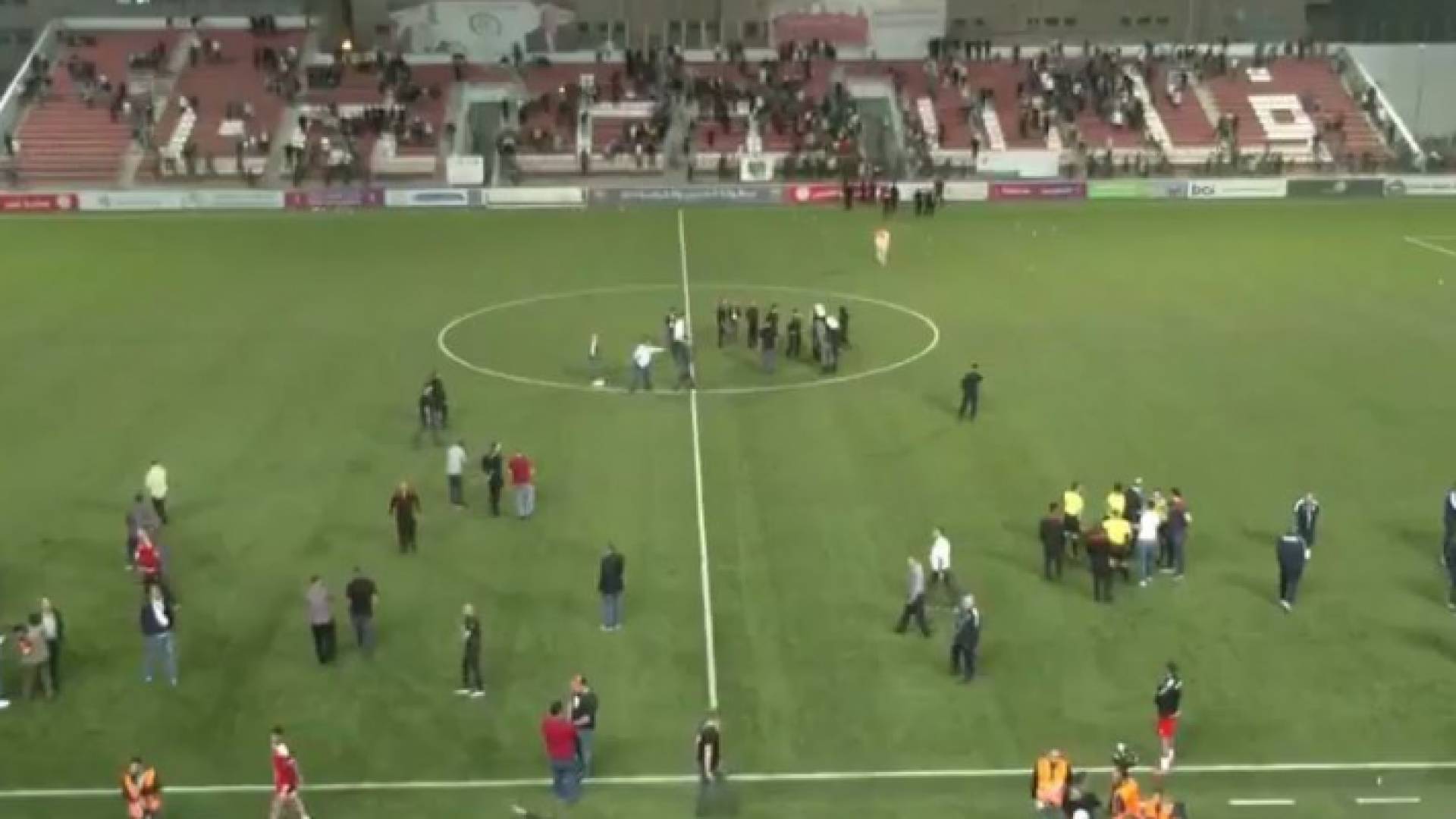 صورة للملعب بعد التوقف