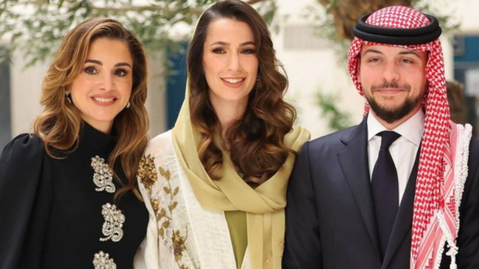 الملكة وولي العهد والآنسة رجوة