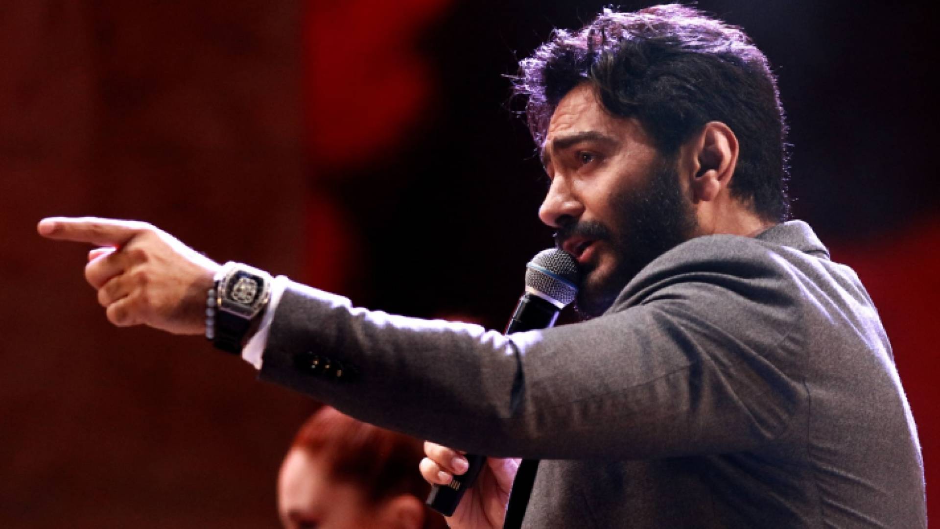 الفنان المصري - تامر حسني