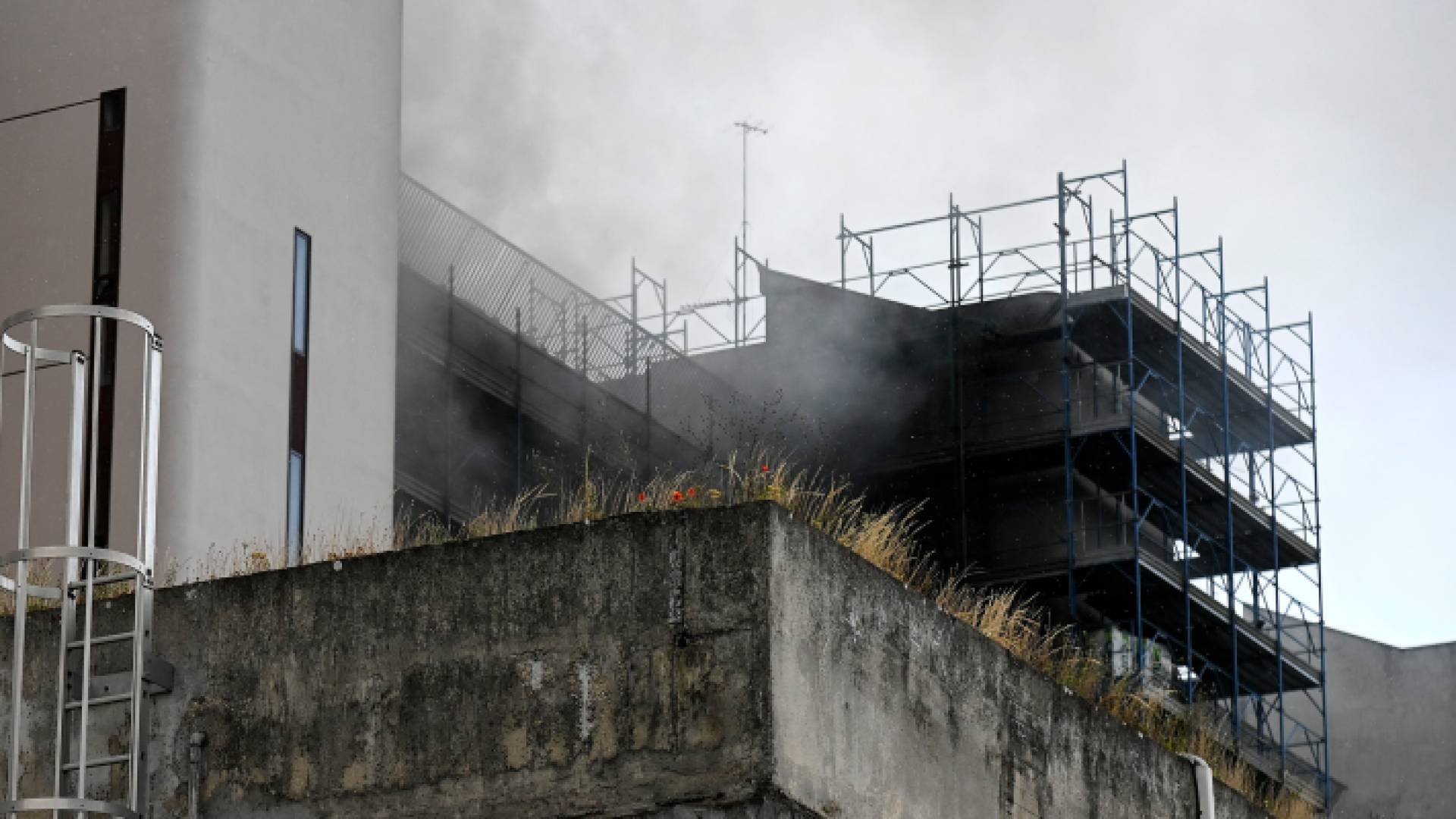 حريق مبنى في روما