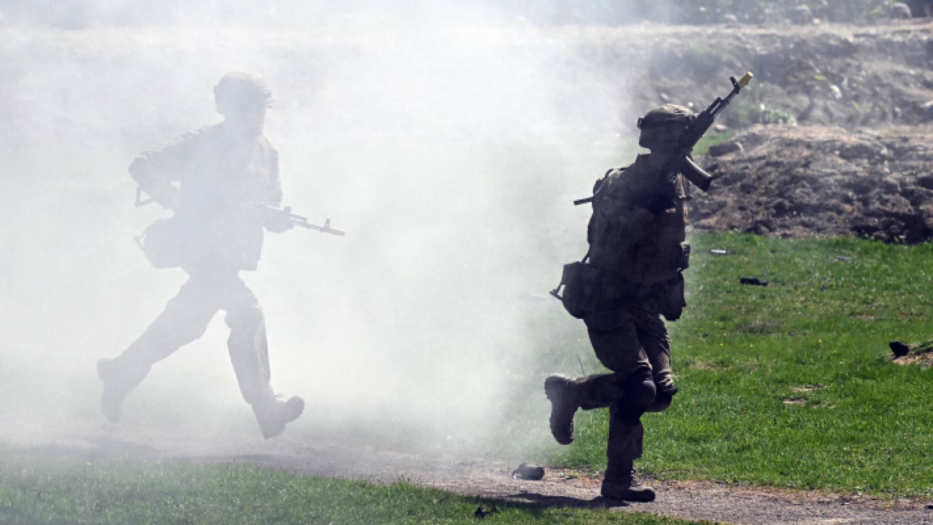 جنود أوكرانيون