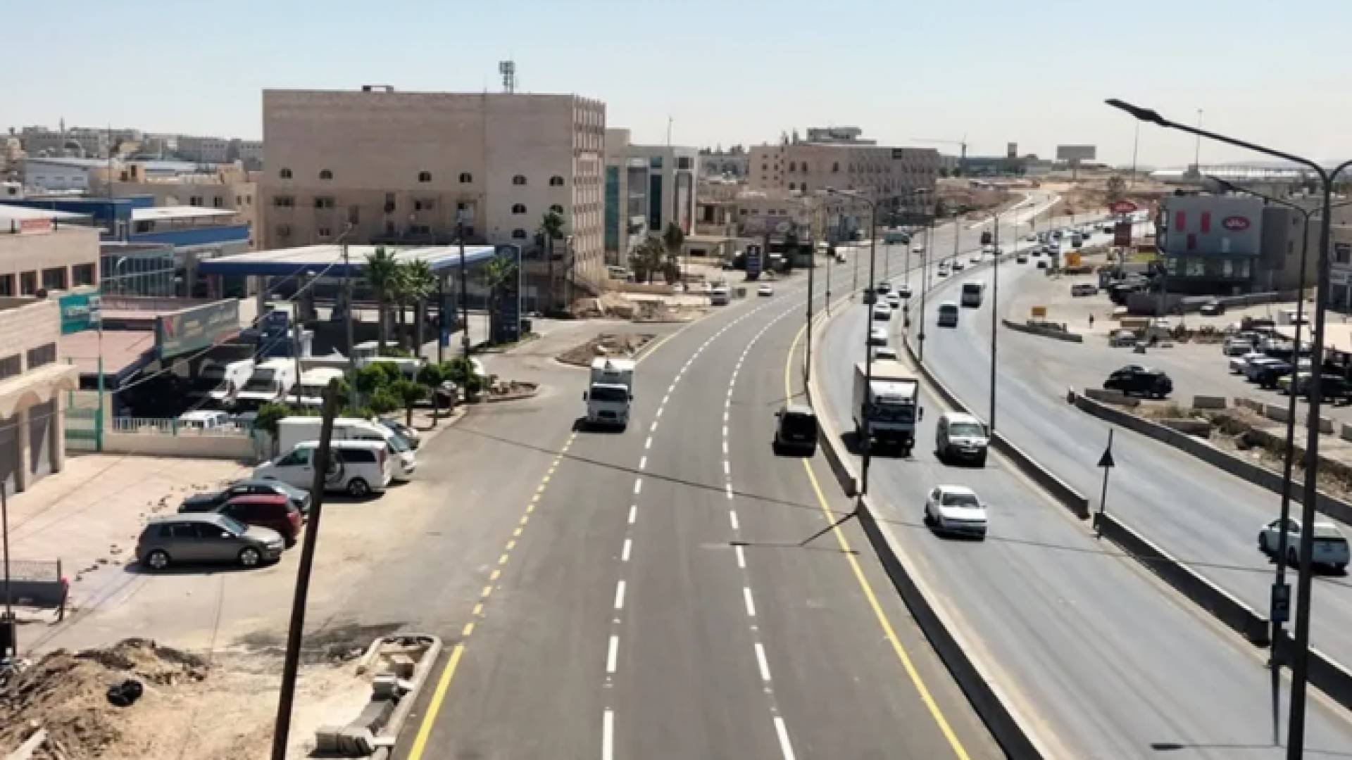 طريق الزرقاء عمان