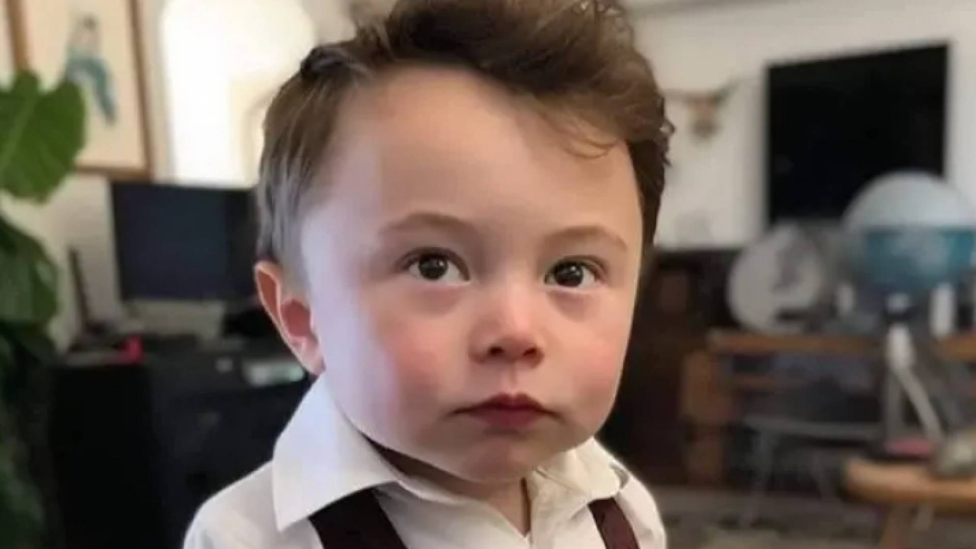 صورة "إيلون ماسك" وهو طفل بتقنية الذكاء الاصطناعي