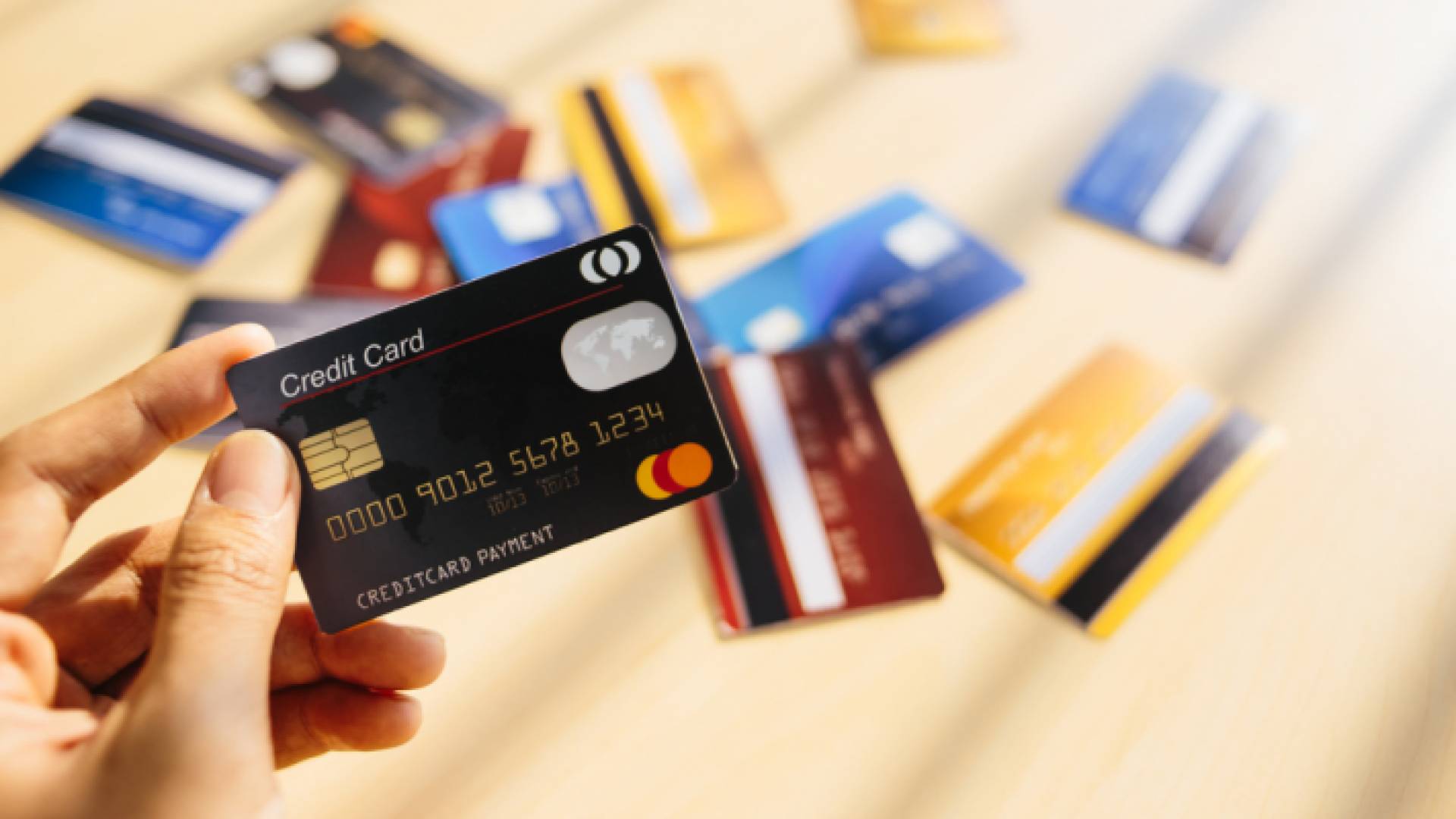 بطاقة ائتمان