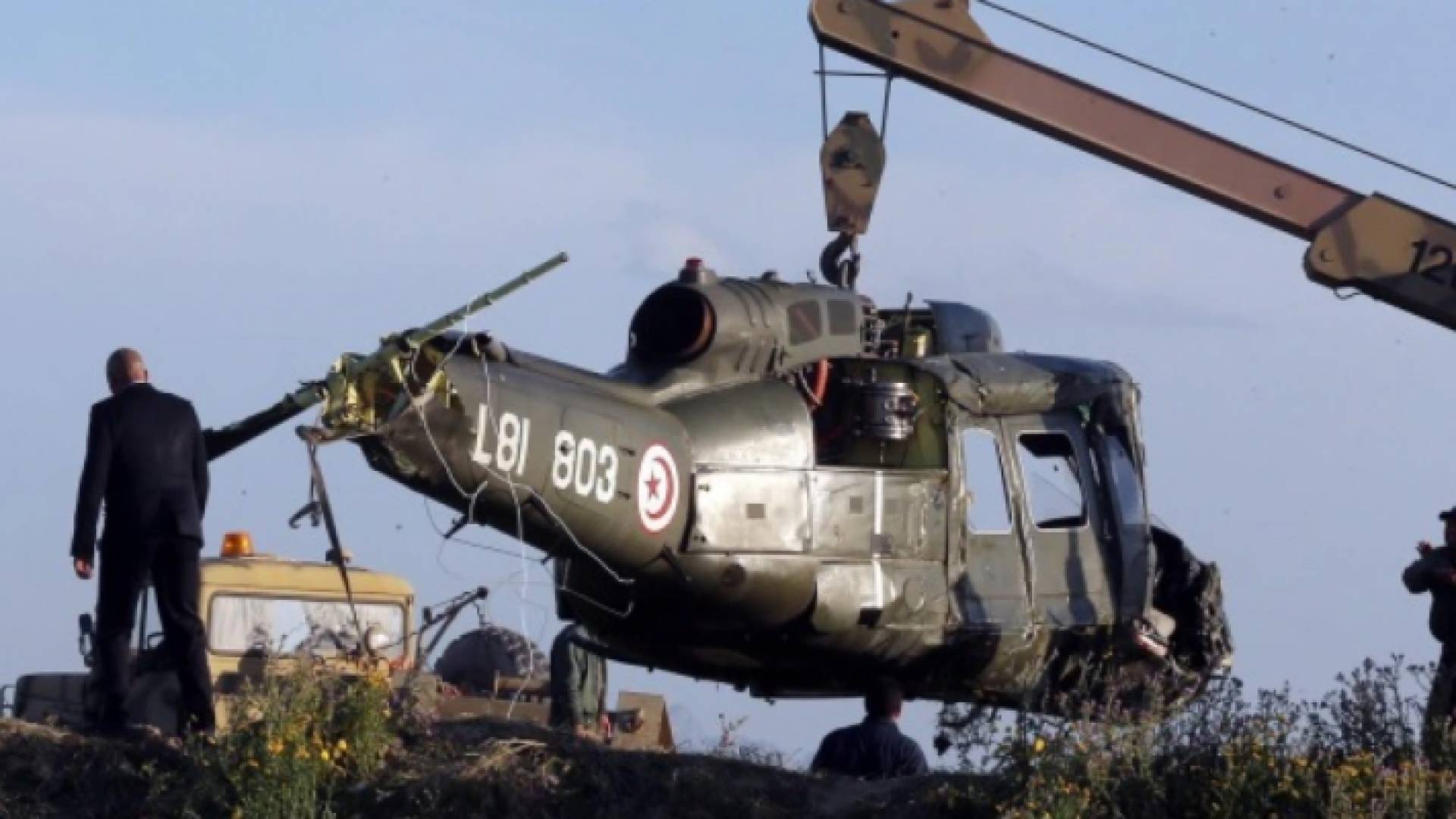 مروحية تونسية محطمة جراء حادث أليم