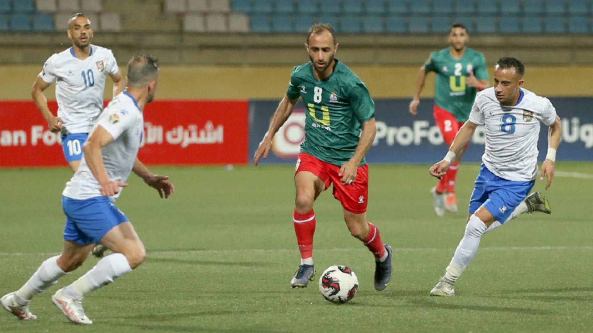 لاعب الوحدات محمود شوكت