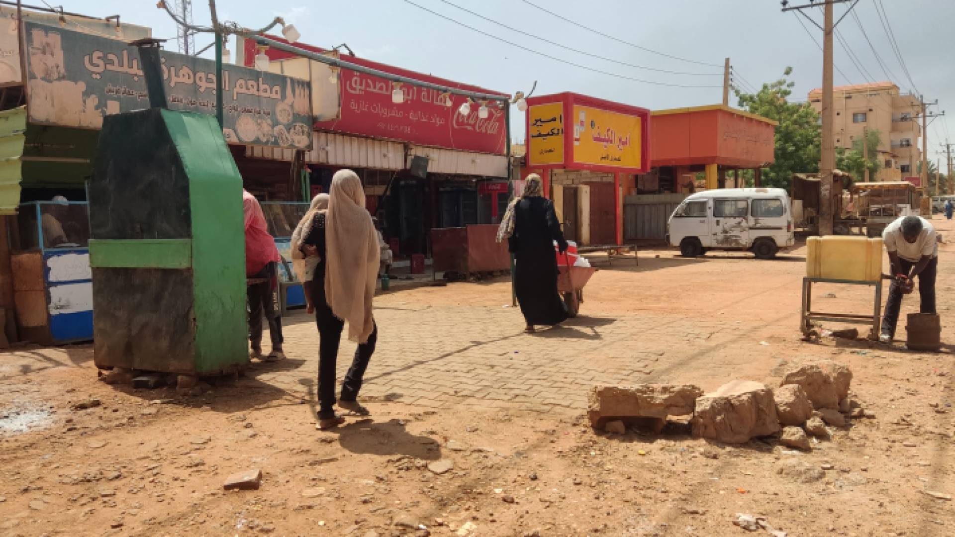 أحد شوارع السودان