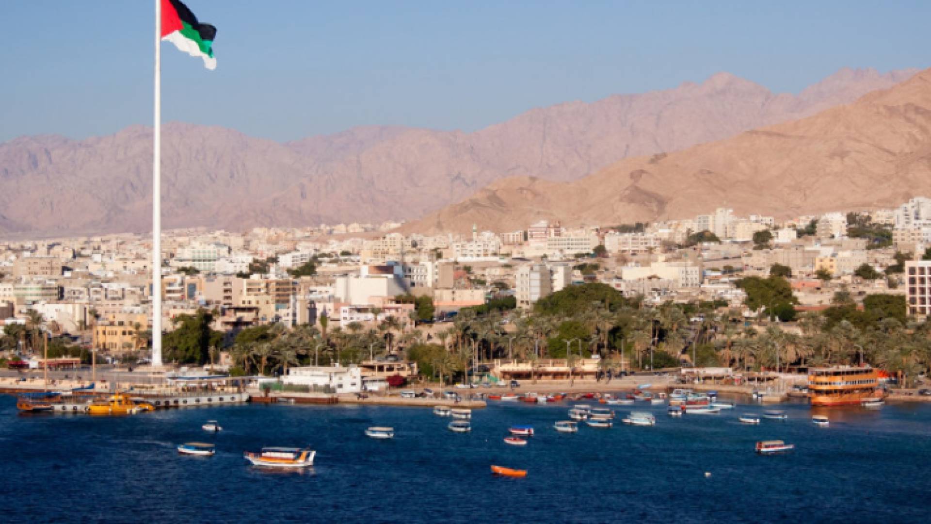 عاصفة رملية في العقبة