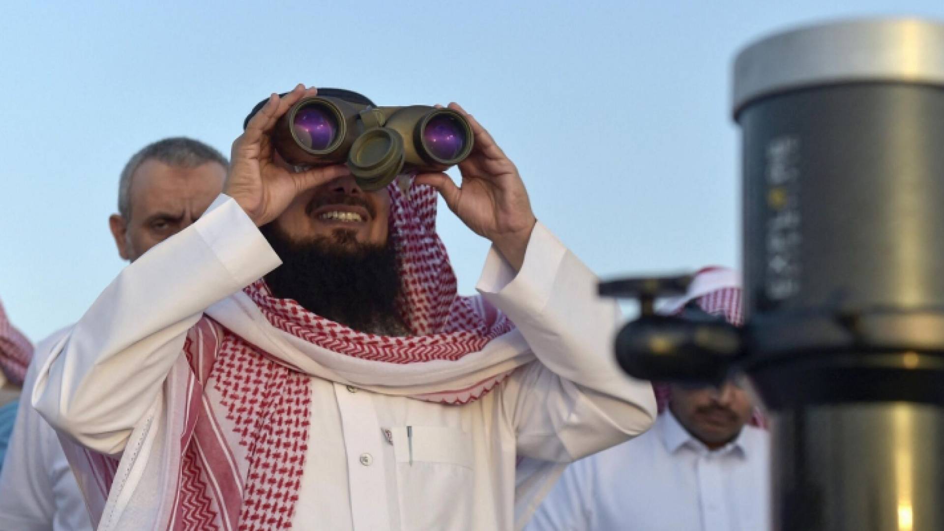 تحري الهلال