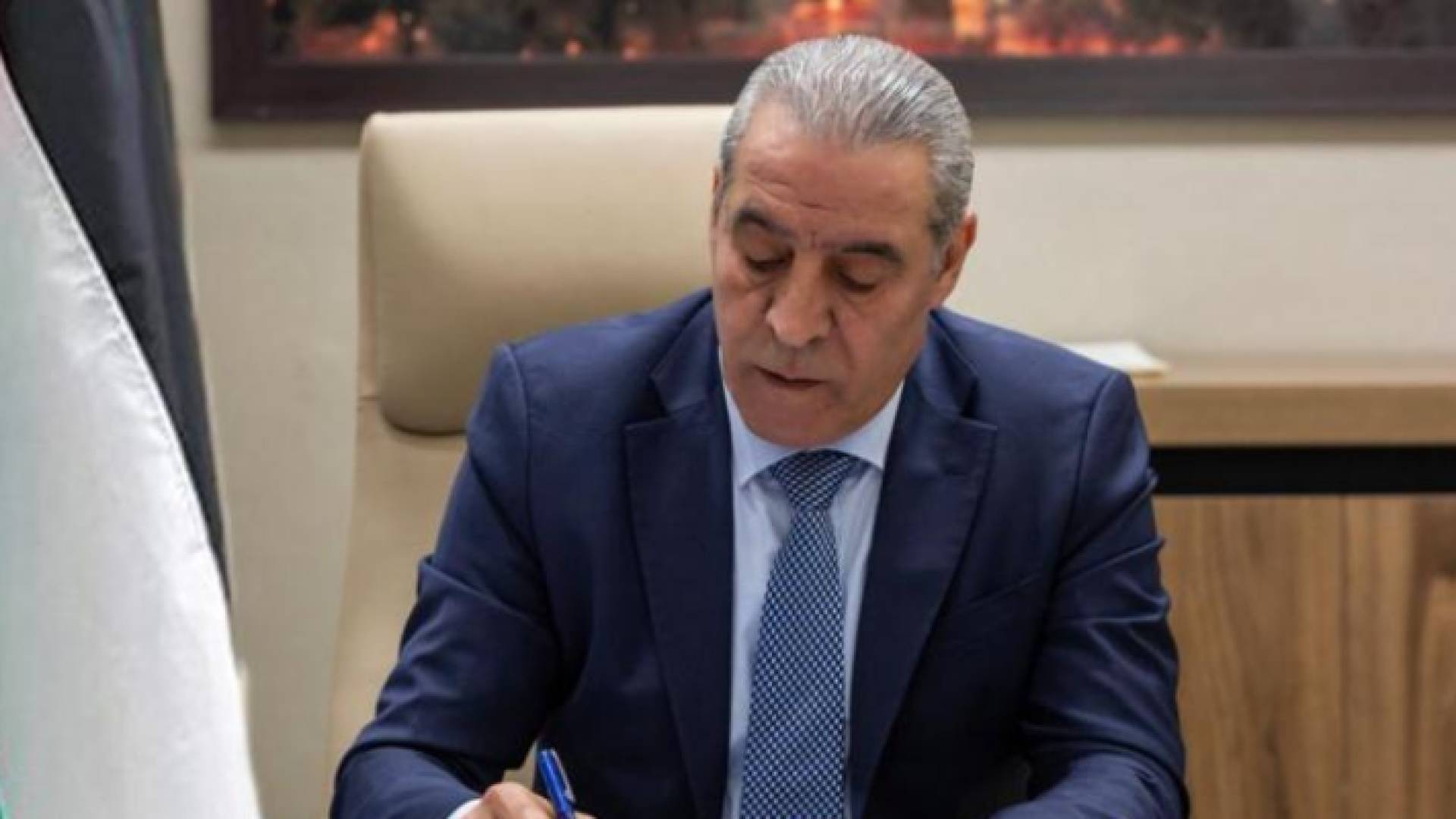 الأمين العام للجنة التنفيذية لمنظمة التحرير الفلسطينية حسين الشيخ