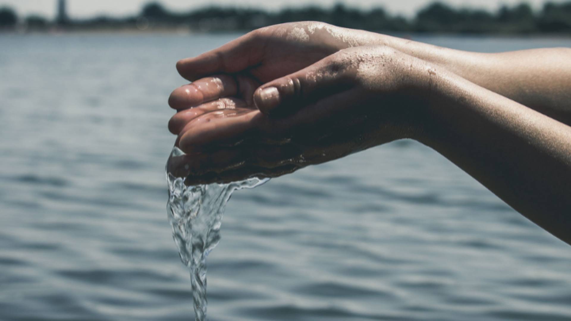 مياه - تعبيرية