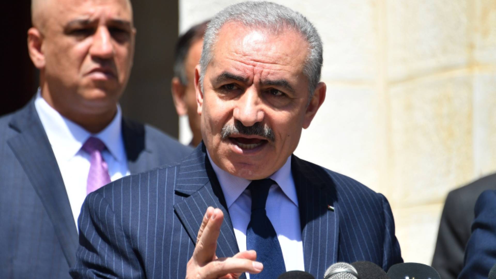 رئيس وزراء فلسطين - محمد اشتية