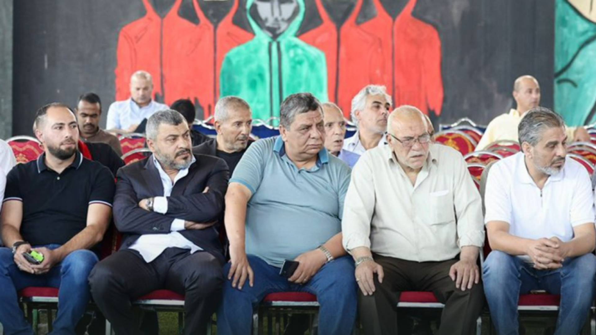 من الاجتماع