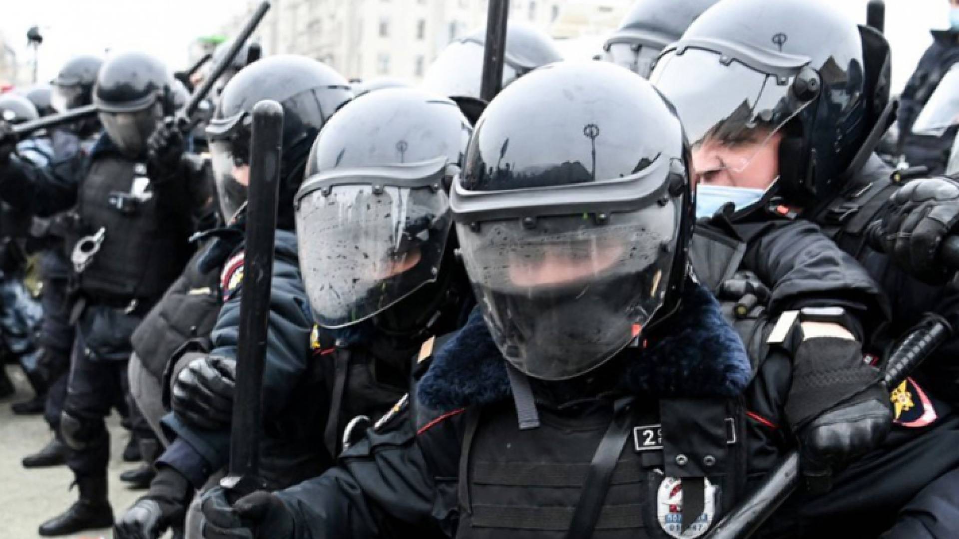 عناصر من الشرطة الروسية