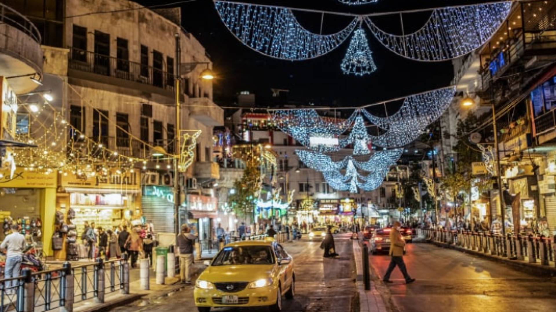 أحد شوارع العاصمة عمان ابتهاجا في العيد