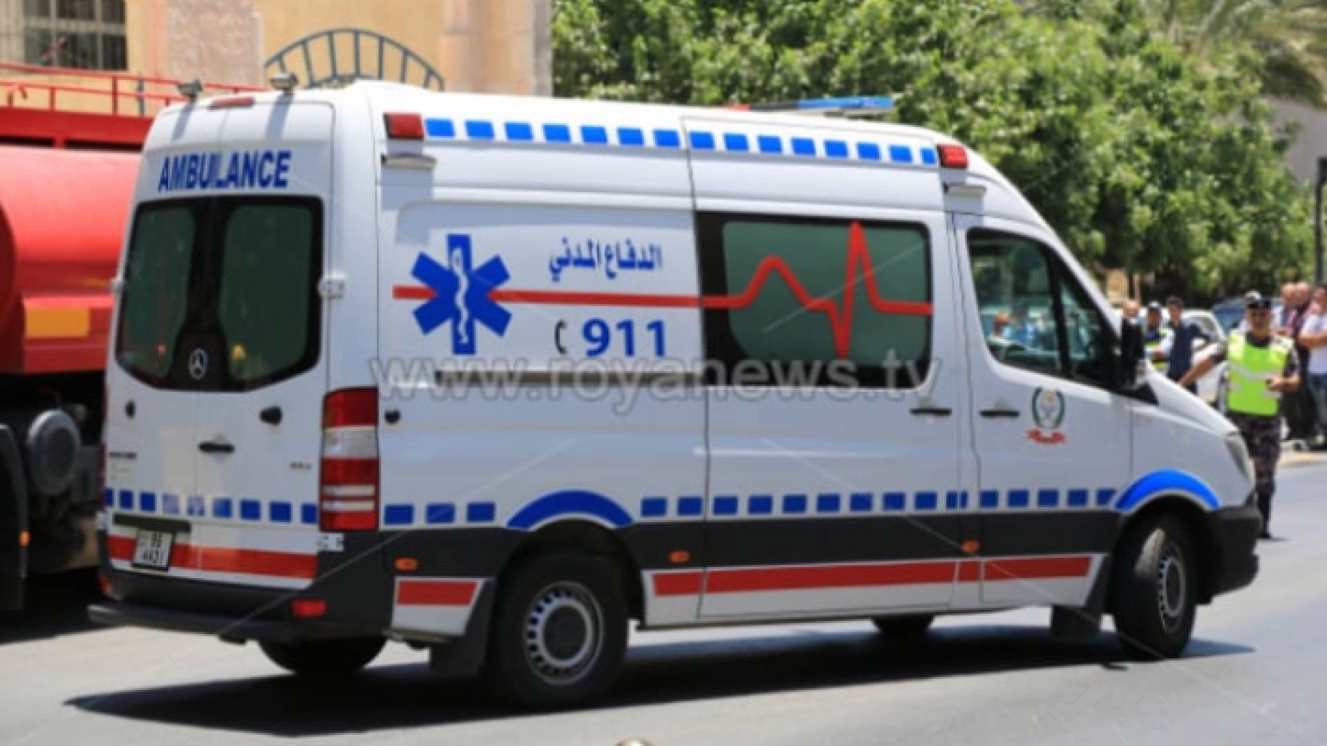 سيارة دفاع مدني