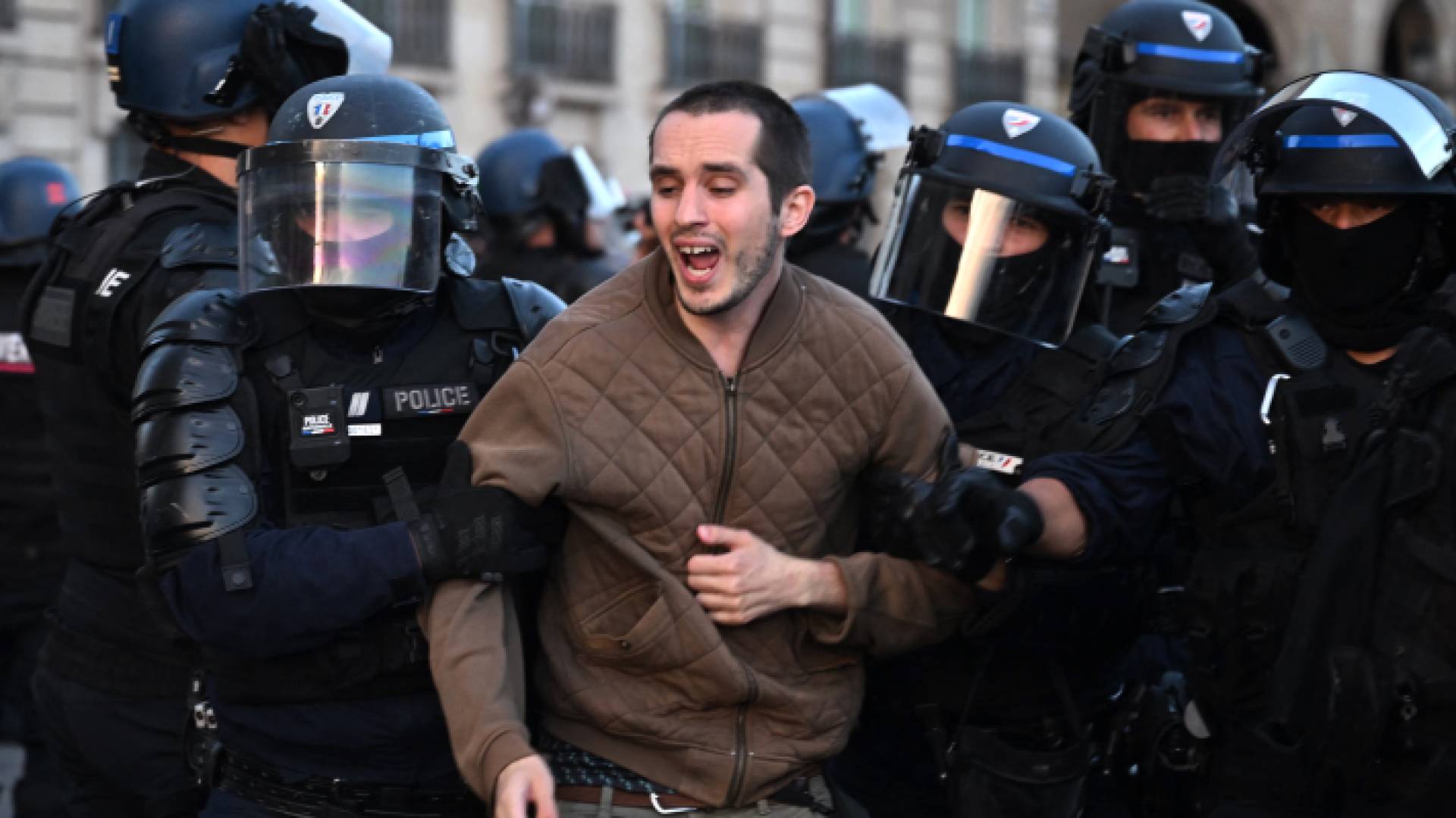 احتجاجات فرنسا