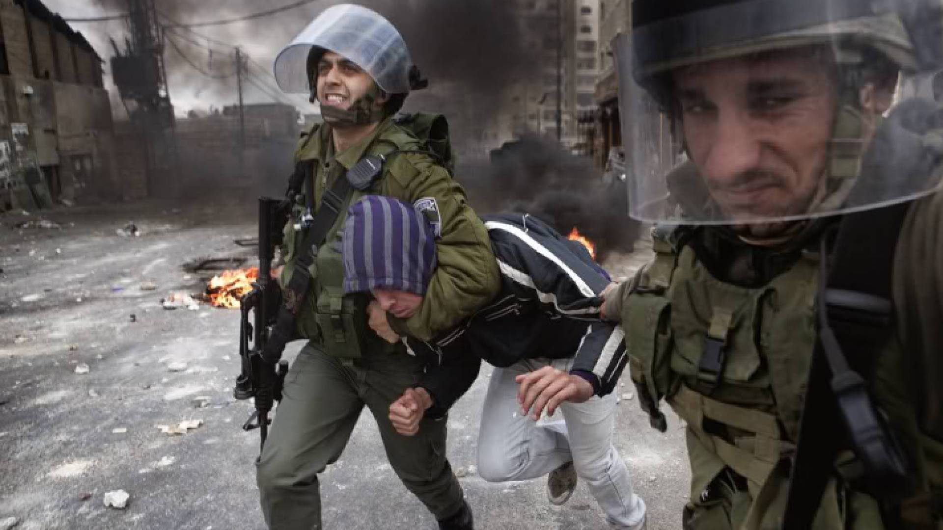 اعتقال فلسطيني