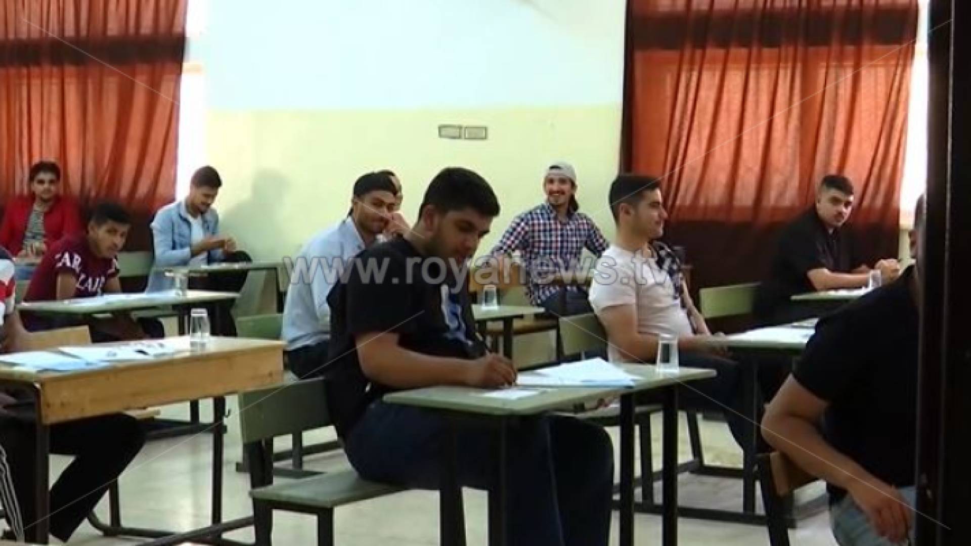 طلبة الثانوية العامة