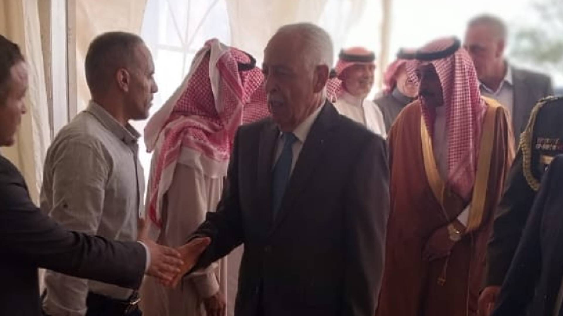 رئيس الديوان الملكي خلال تقديمه واجب العزاء