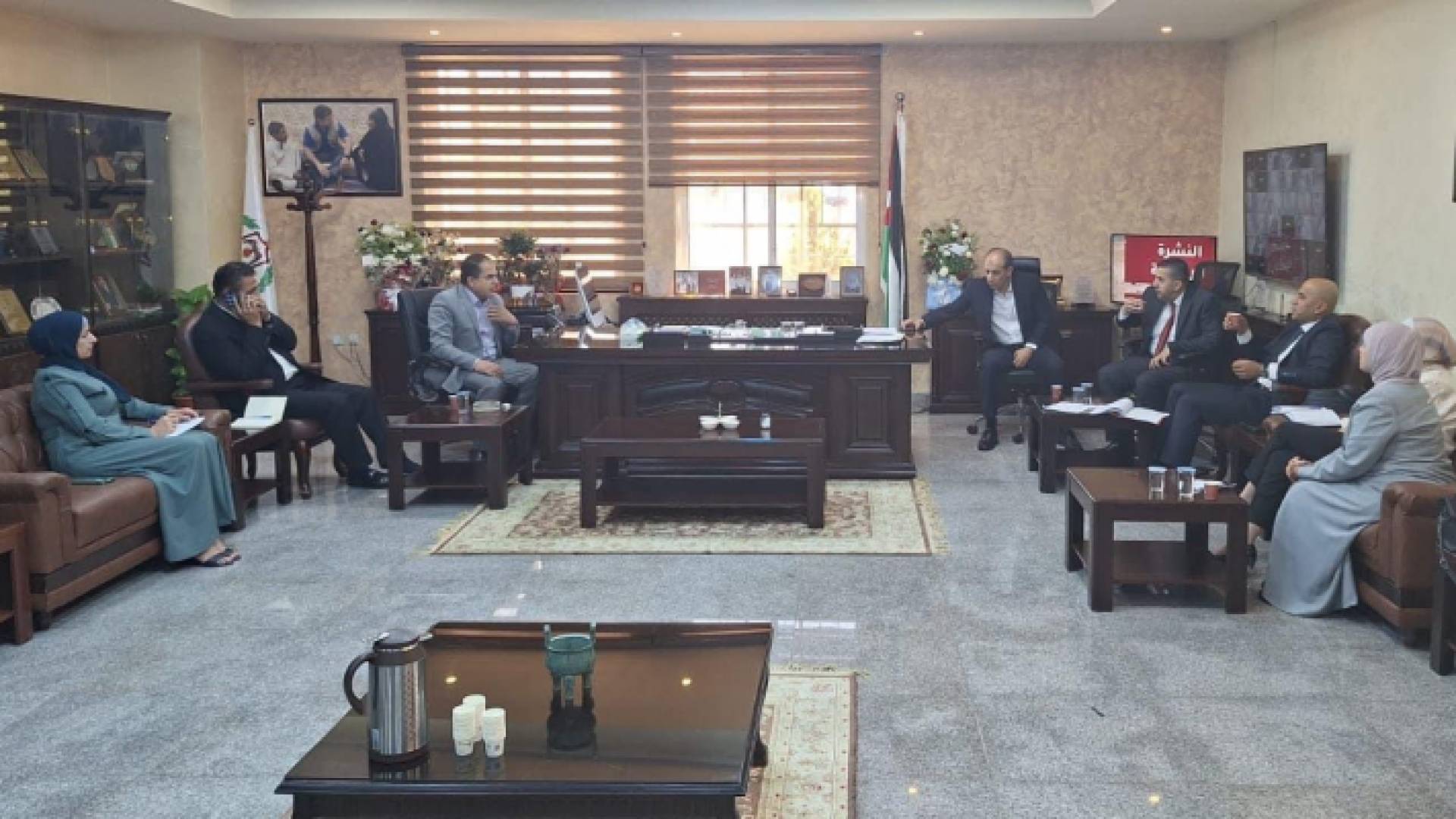 اجتماع في دار محافظة جرش