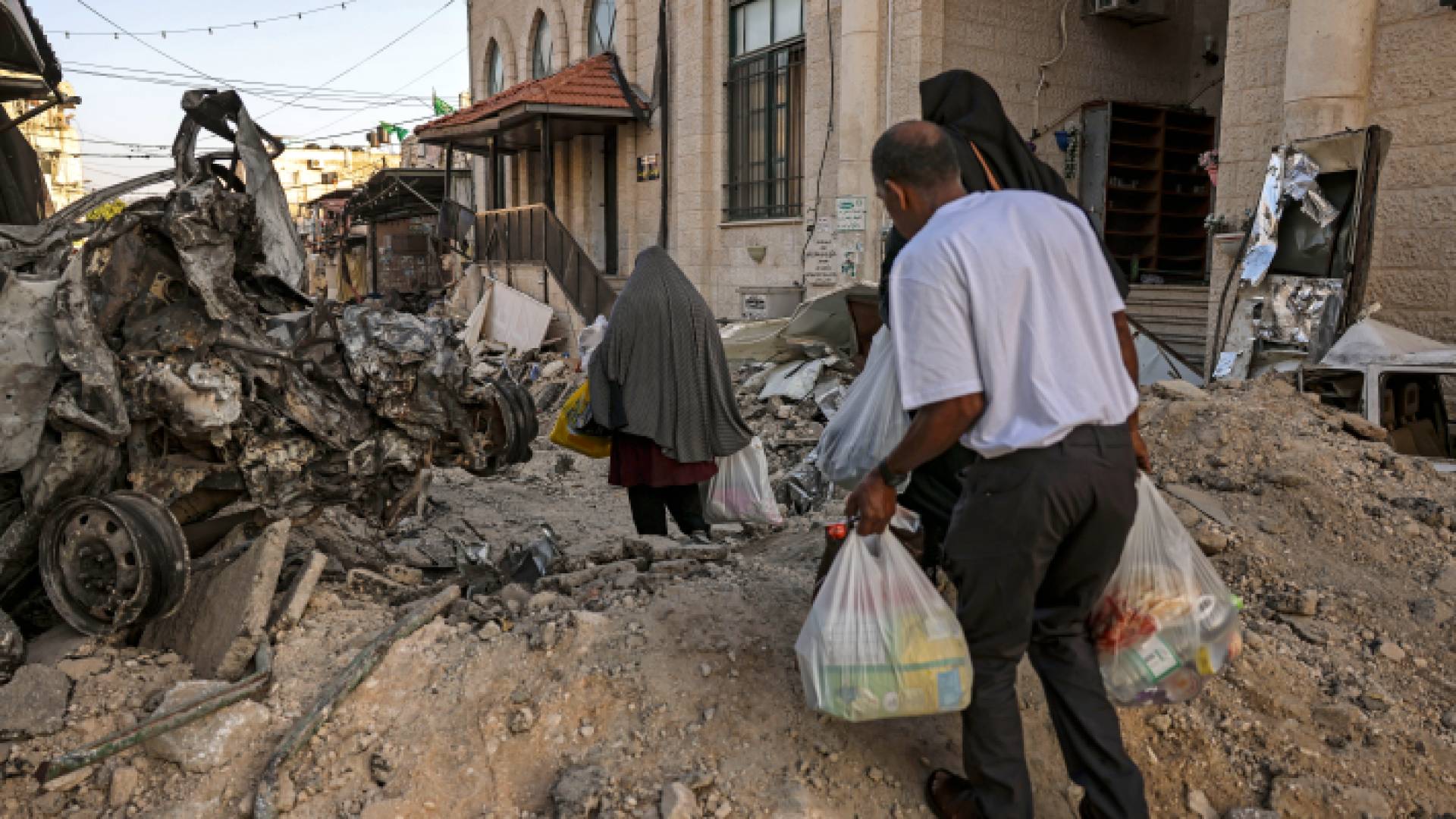 جانب من الدمار الذي خلفه الاحتلال في جنين