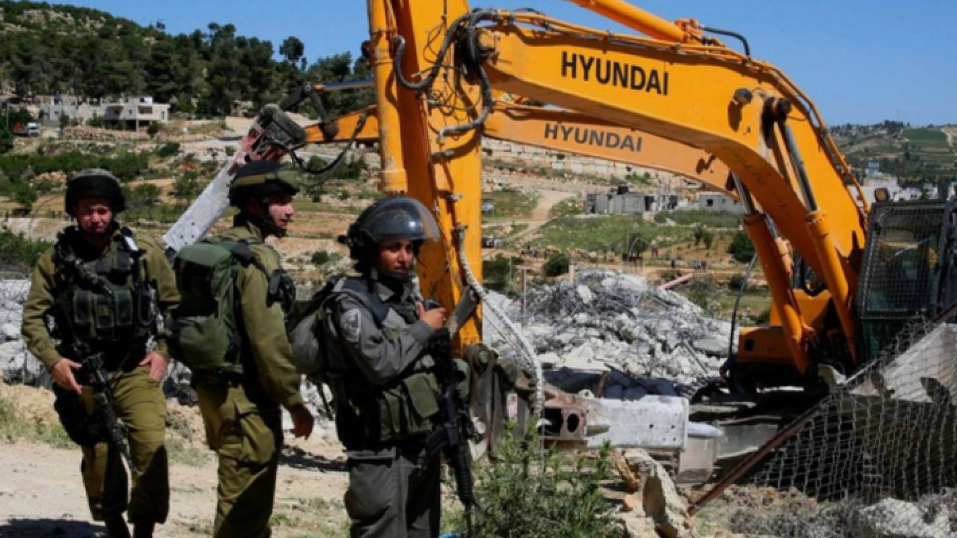 اعتداءات الاحتلال بحق الفلسطينيين