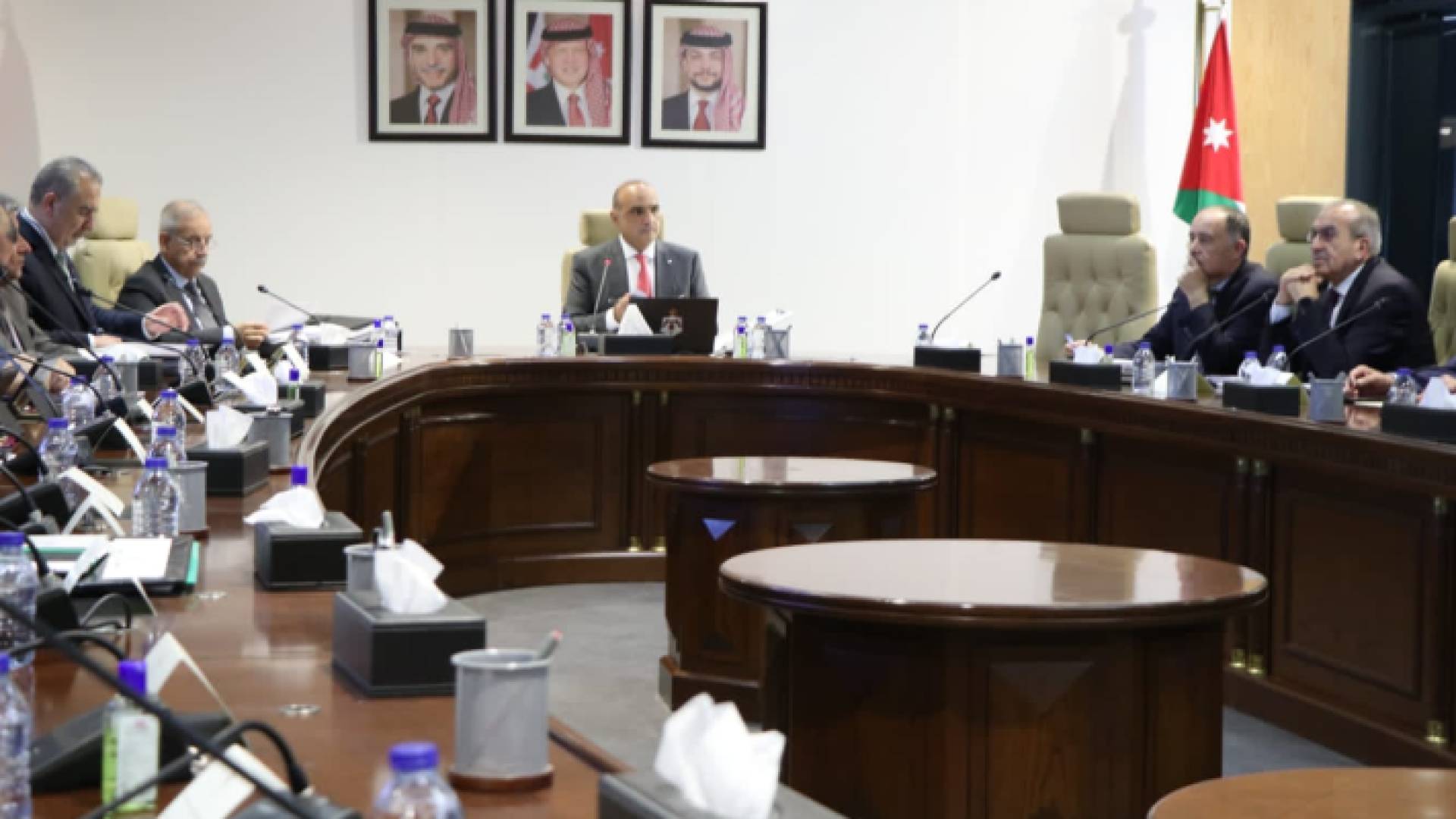 مجلس الوزراء