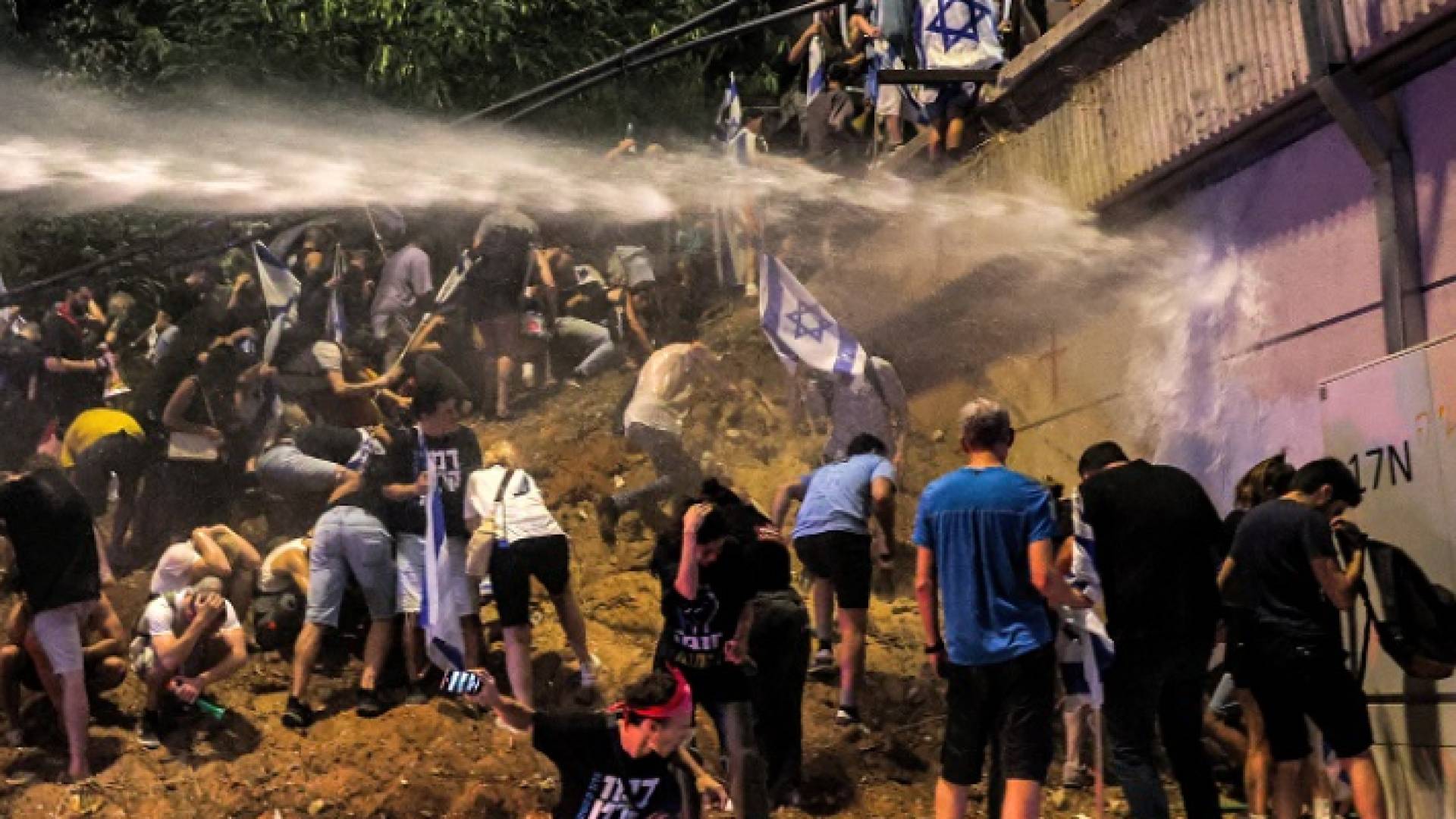 متظاهرون ضد حكومة بنيامين نتنياهو