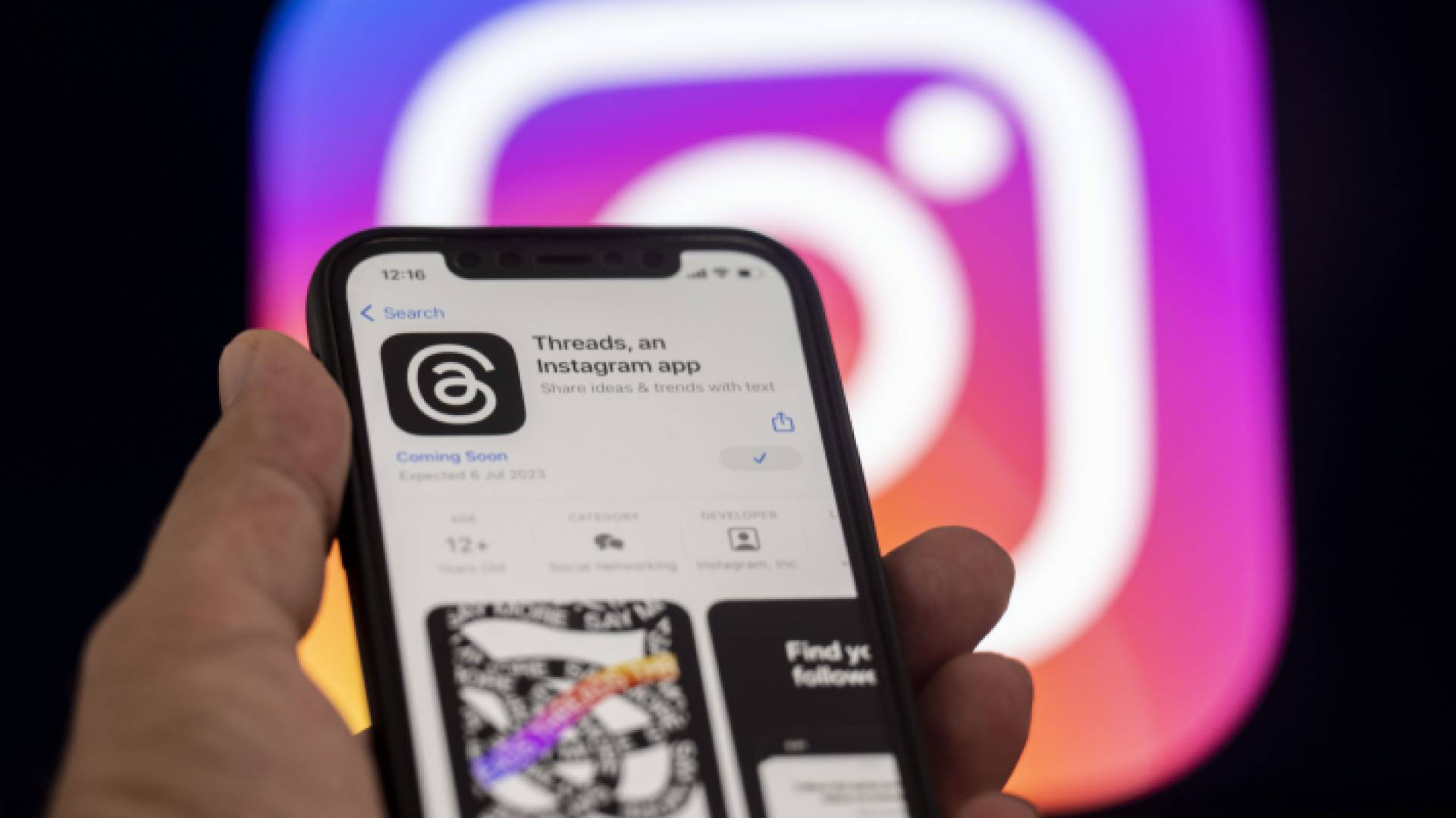 تطبيق انستغرام وثريدز لشركة ميتا