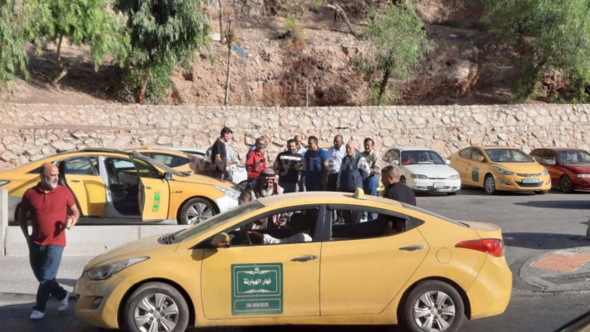 أثناء الوقفة الاحتجاجية أمام مبنى أمانة عمان الكبرى