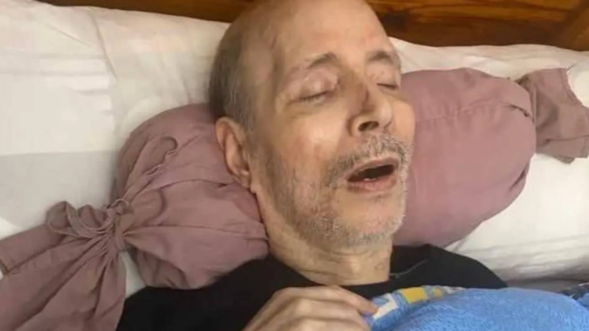 الفنان المصري إيمان البحر درويش