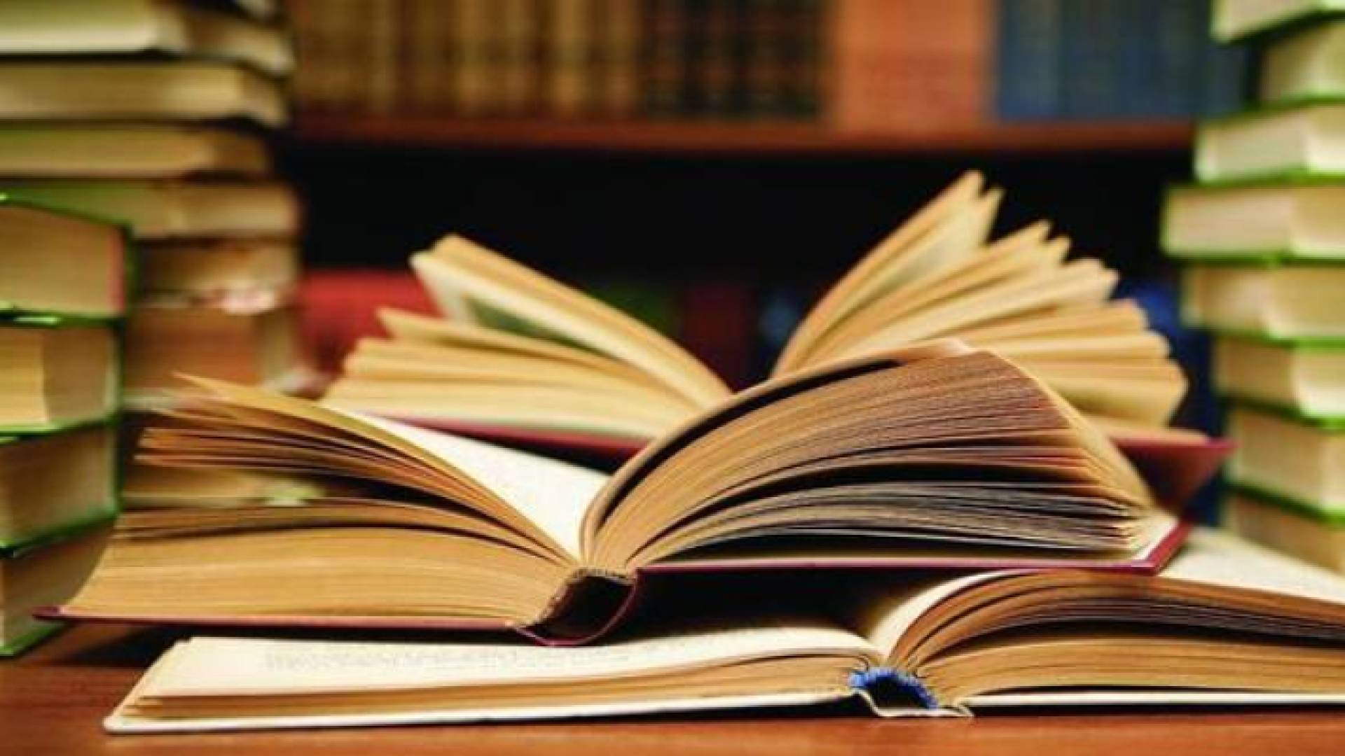 صورة تعبيرية لكتب