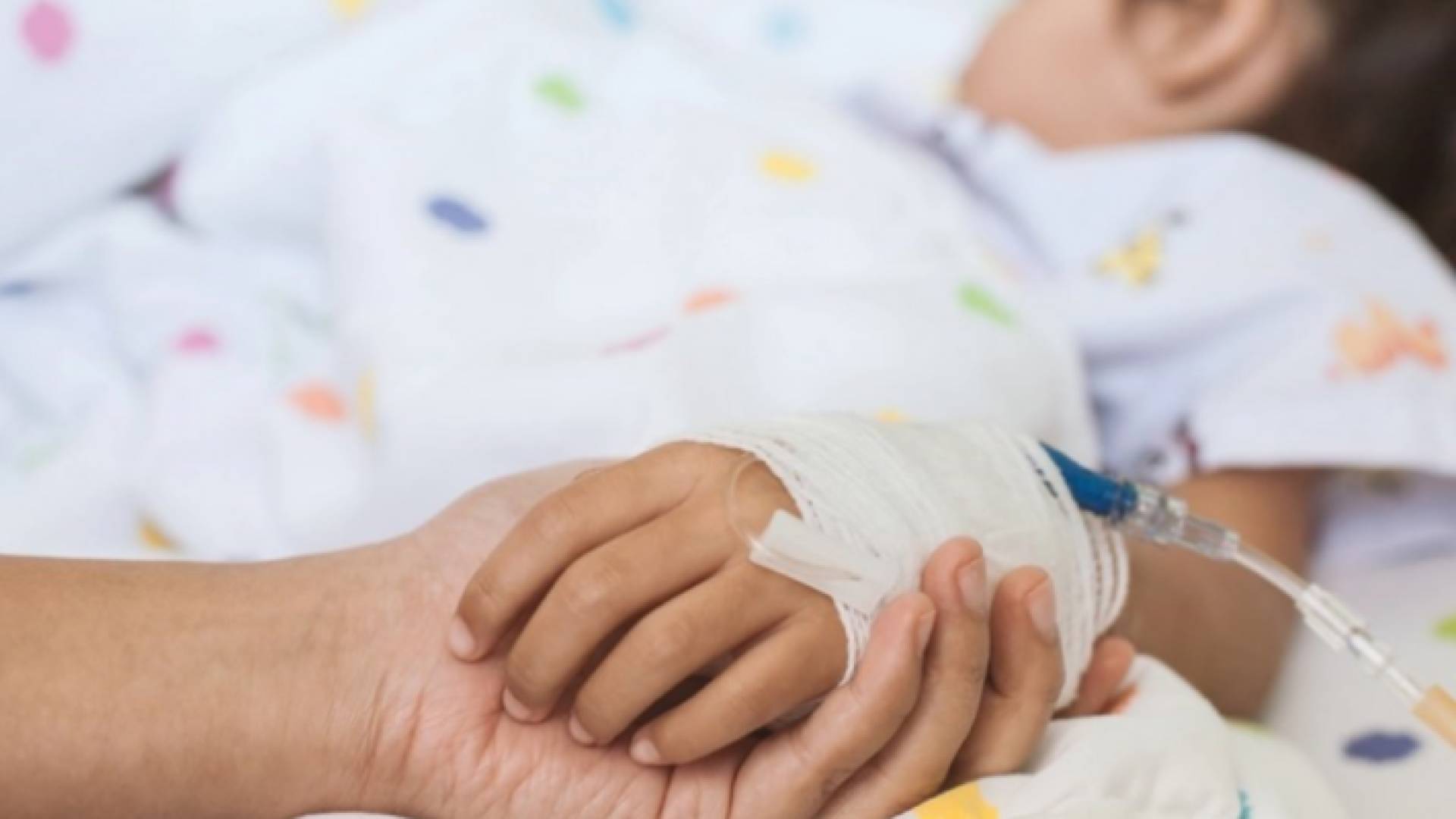 صورة أرشيفية لطفل في غرفة الإنعاش