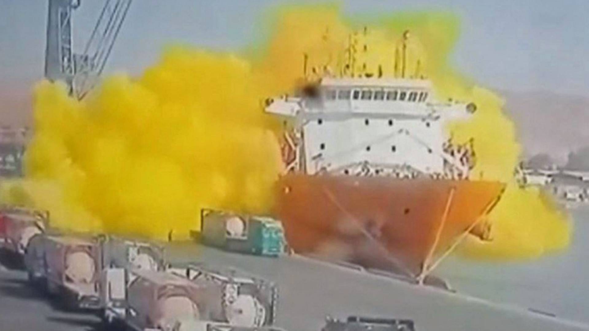 لحظة انفجار الخزان