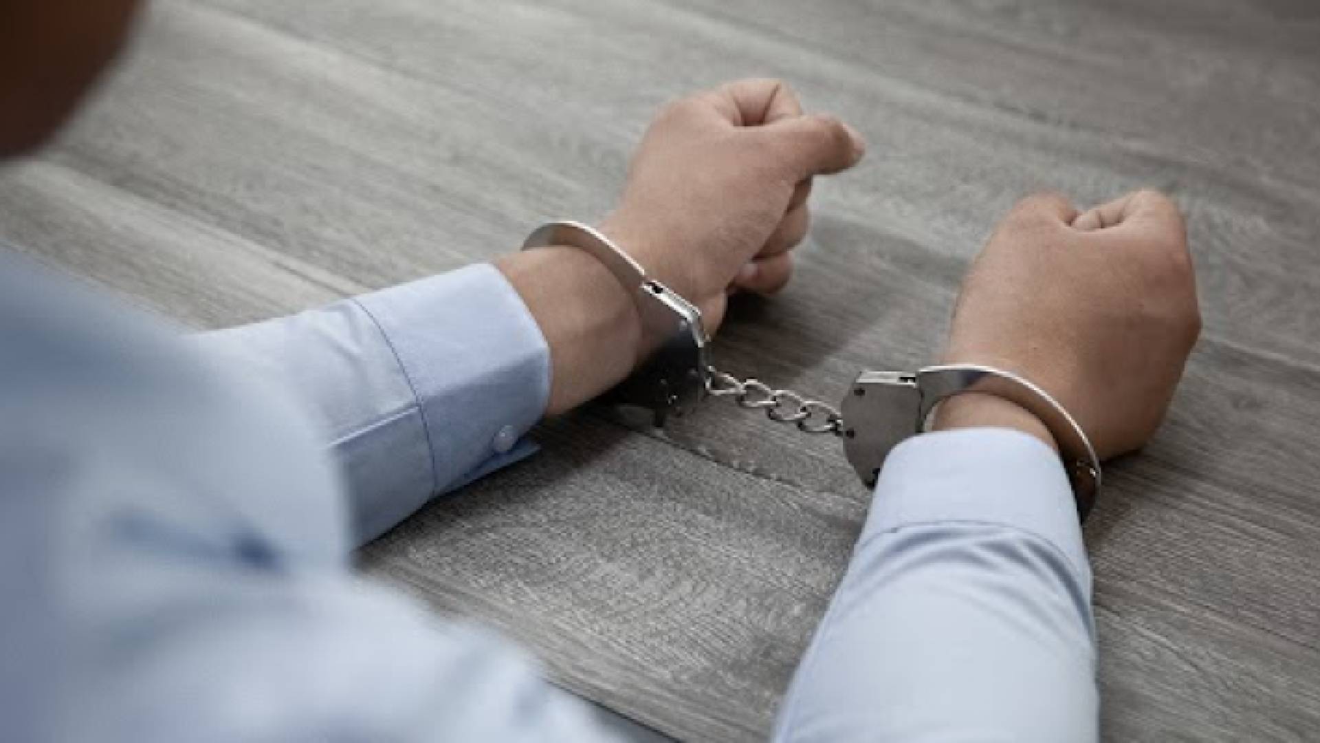 القبض على شخص - تعبيرية