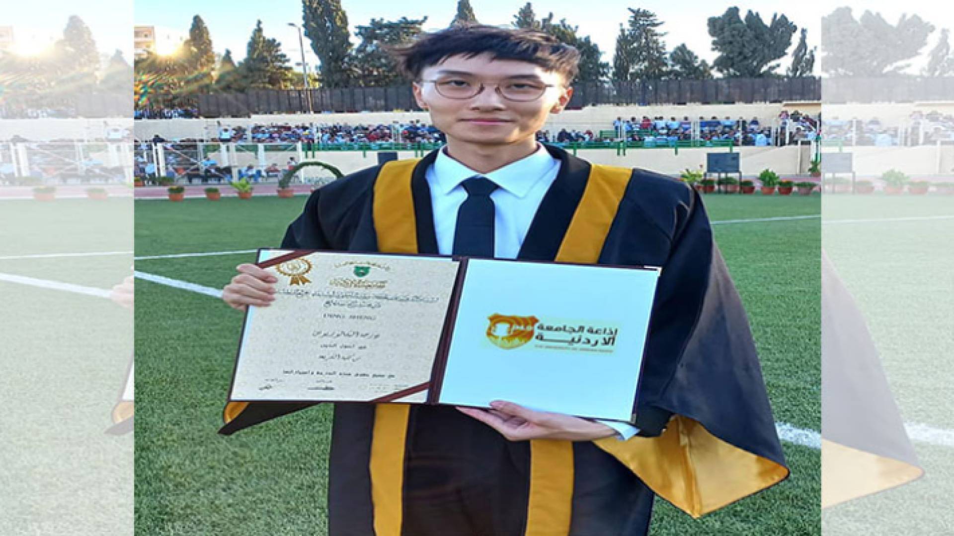 الطالب DING. SHENG