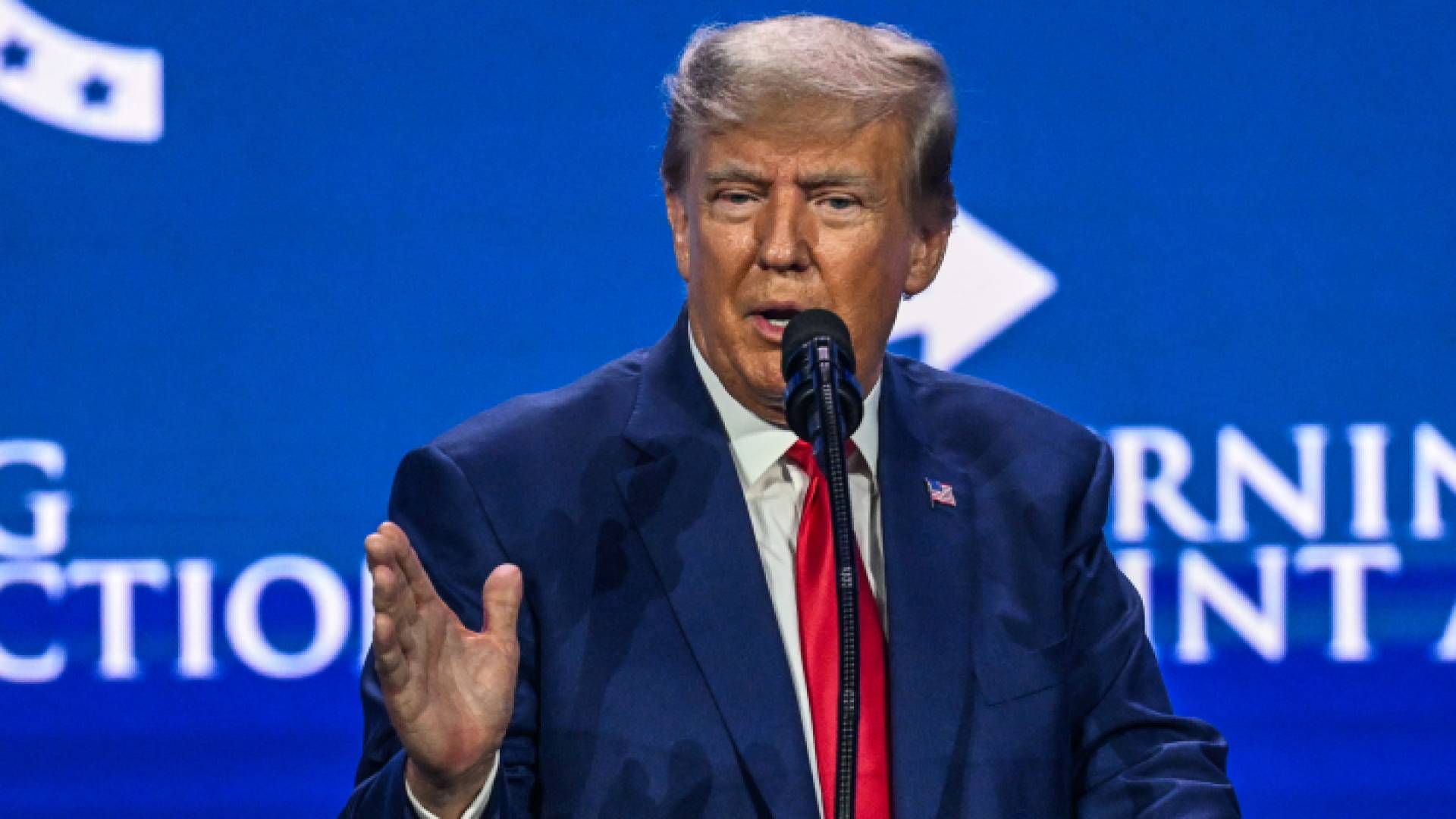 دونالد ترمب