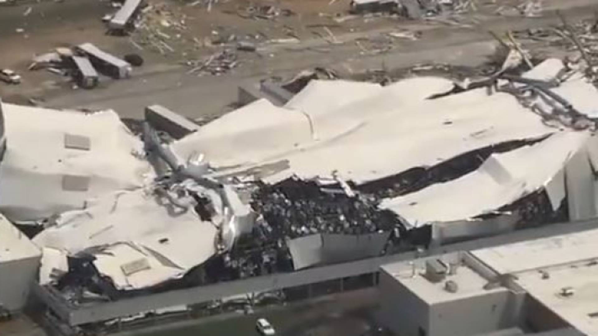 آثار الاعصار