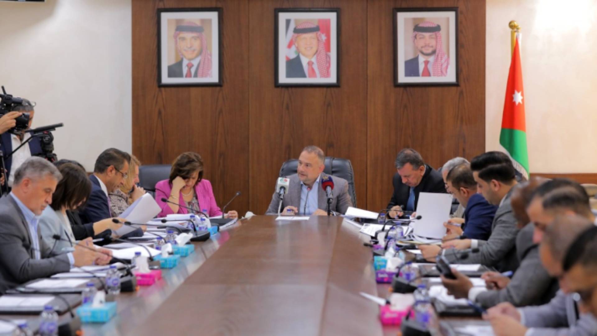 خلال لقاء لجنة الاقتصاد والاستثمار النيابية