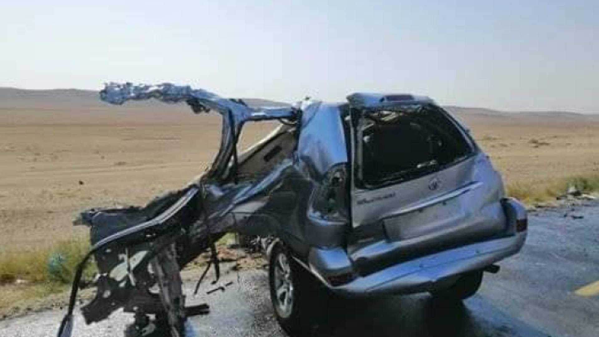 مركبة متضررة جراء حادث سير مروع